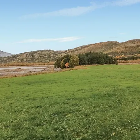 4 Bedroom Cozy In Hol I Tjeldsund