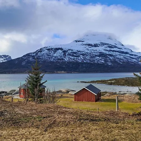 4 Bedroom Cozy In Hol I Tjeldsund * Dragland