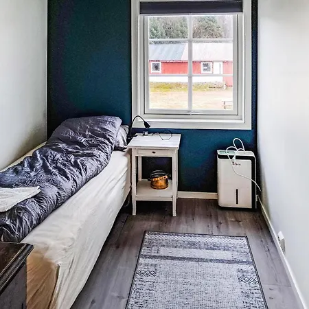 Holiday home 4 Bedroom Cozy In Hol I Tjeldsund
