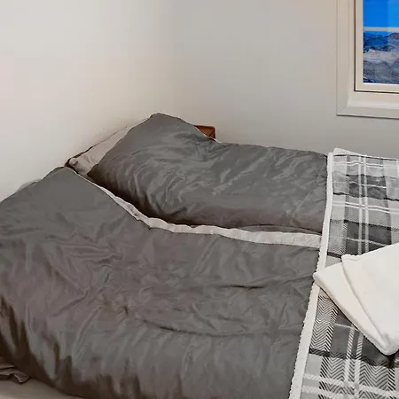 Holiday home 4 Bedroom Cozy In Hol I Tjeldsund