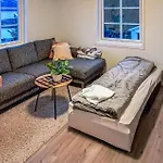 4 Bedroom Cozy In Hol I Tjeldsund * Dragland