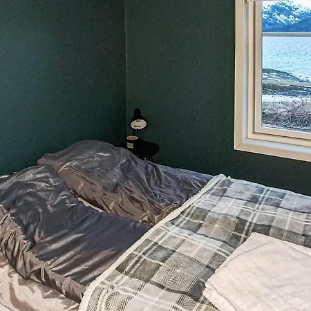 بيت للعطل 4 Bedroom Cozy In Hol I Tjeldsund *